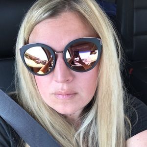 Meet your Posher, Mandy